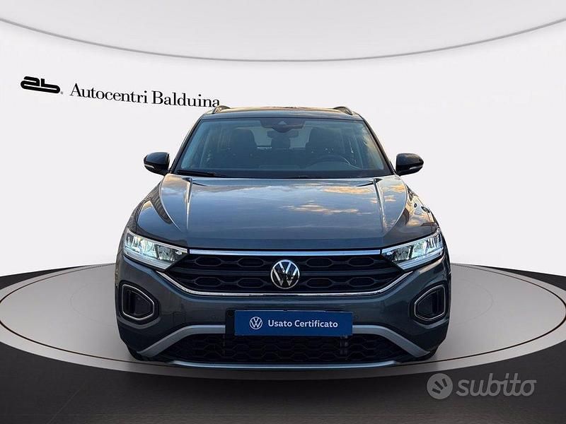 Usata VW T-Roc Life 150 CV (110 kW) 2024 Grigio SUV