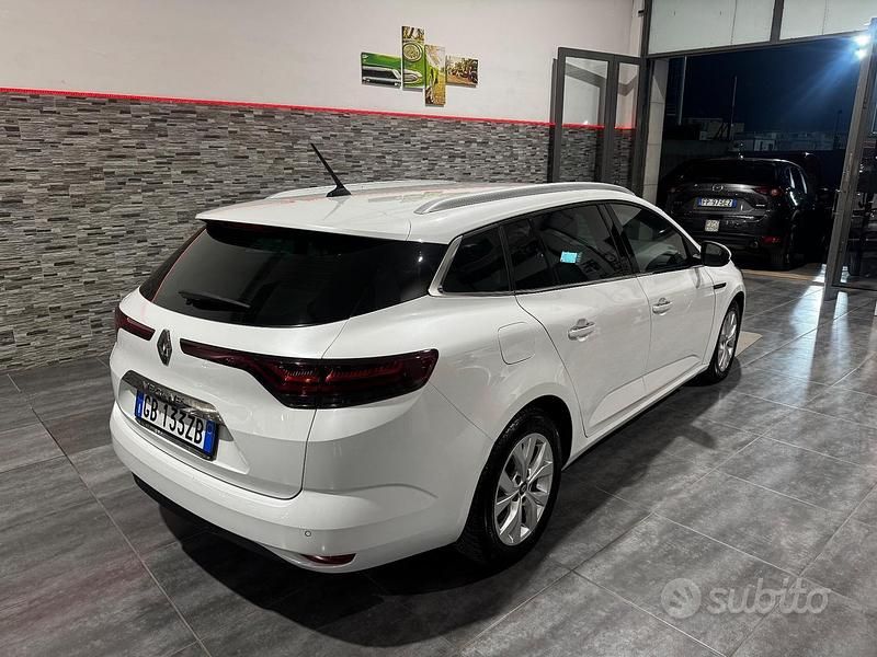 Usata Renault Mégane GrandTour Business 115 CV (84 kW) 2020 Nero Station wagon