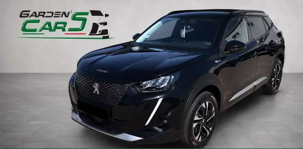 Usata Peugeot 2008 Allure 131 CV (96 kW) 2022 Nero SUV