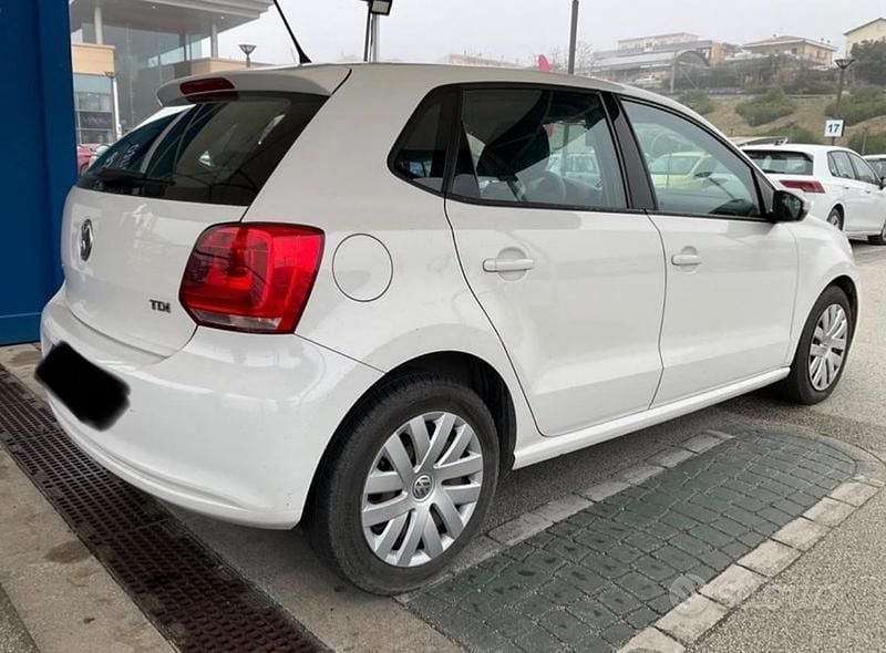 Usata VW Polo 75 CV (55 kW) 2013 Bianco Utilitaria