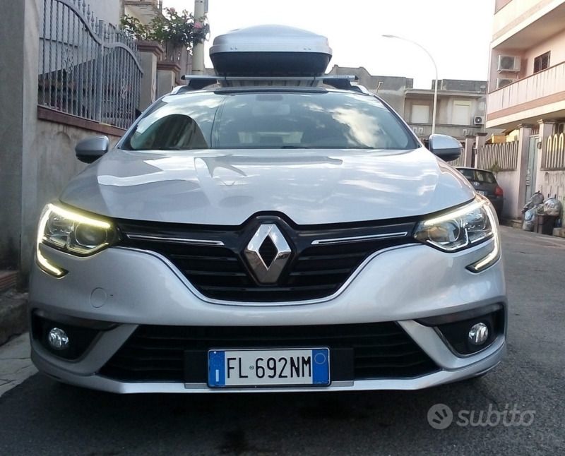 Grigio Usata 2017 Renault Mégane GrandTour Station wagon | 9500 € (Cara) - Immagine 1/4