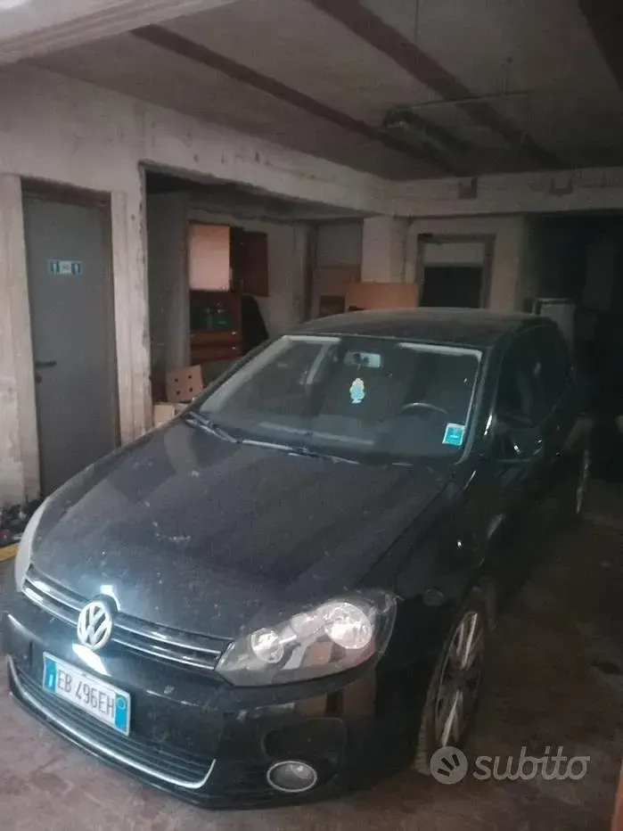 Usata VW Golf VI 105 CV (77 kW) 2011 Nero Utilitaria
