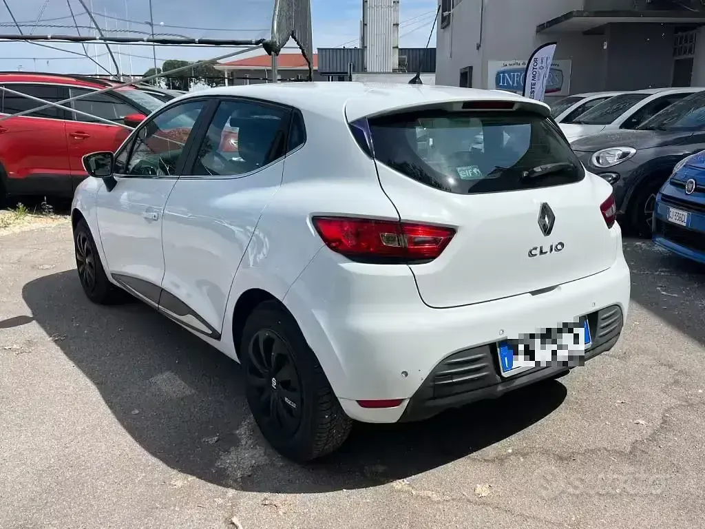 Brugt Renault Clio IV Zen 75 HK (55 kW) 2018 Hvid Sedan