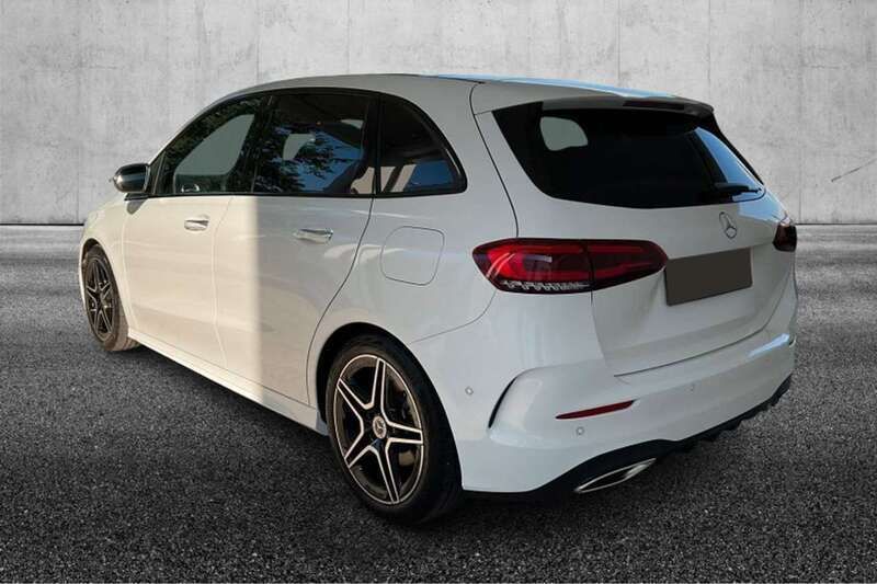 Usata Mercedes B200 Premium 163 CV (119 kW) 2022 Bianco Utilitaria