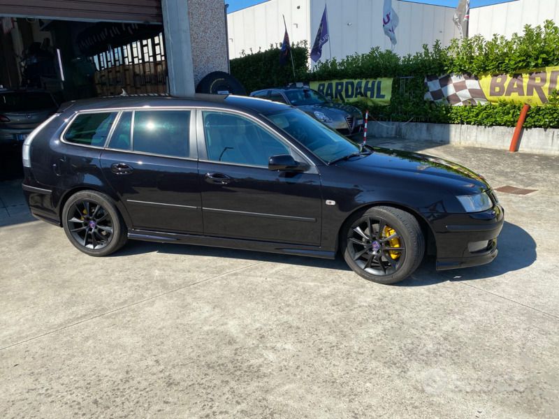 Usata Saab 9-3 Aero 250 CV (183 kW) 2006 Nero Station wagon