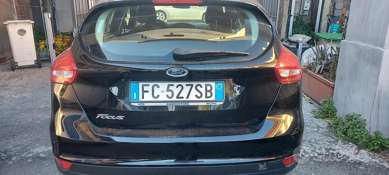 Usata Ford Focus Titanium 120 CV (88 kW) 2016 Nero Berlina