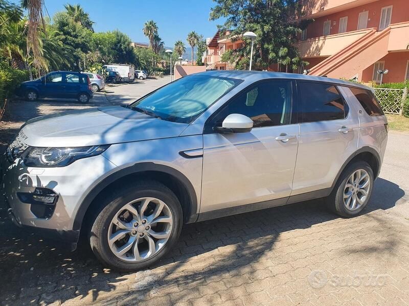 Argento Usata 2018 Land Rover Discovery Sport HSE SUV | 16.000 € (Super prezzo) - Immagine 1/3