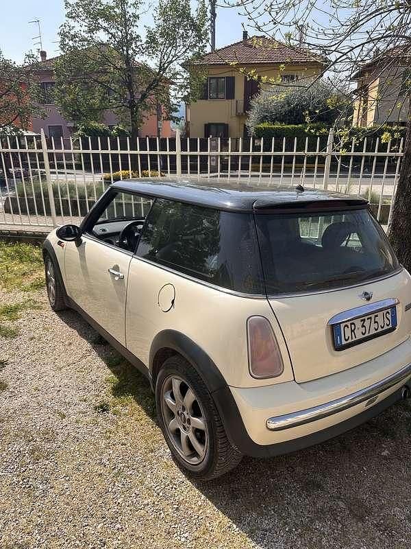 Usata Mini Cooper 116 CV (85 kW) 2004 Utilitaria