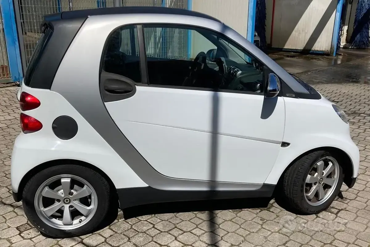 Usata Smart ForTwo Coupé 71 CV (52 kW) 2009 Bianco Coupé
