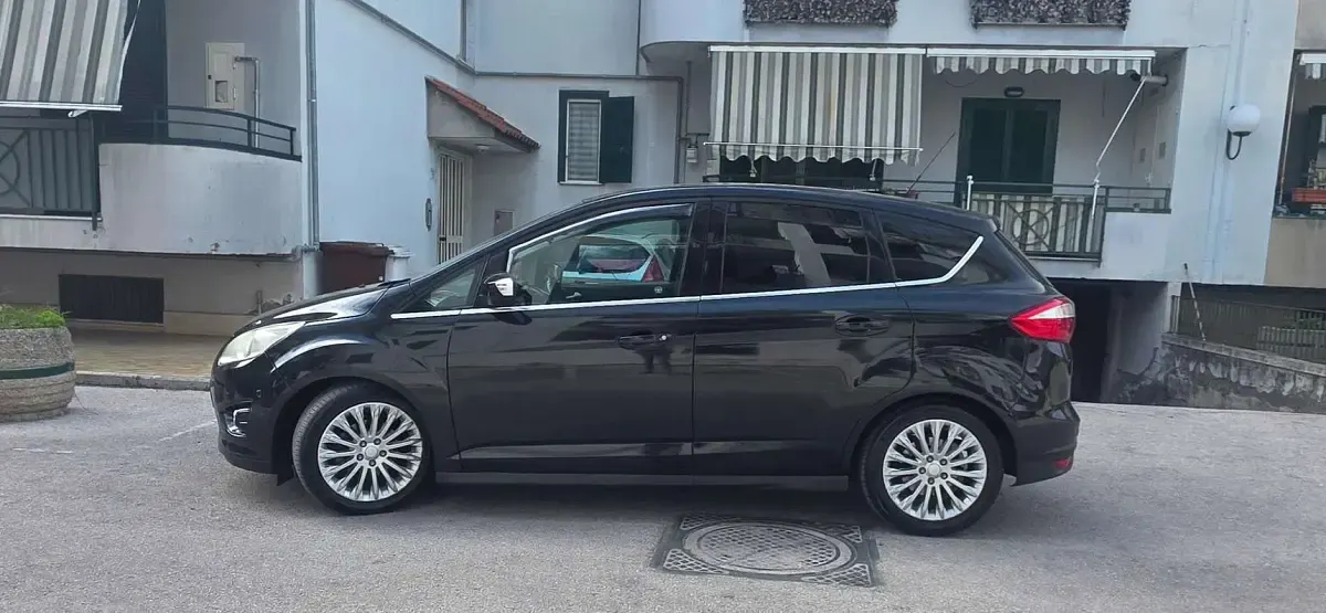Usata Ford C-MAX Titanium 116 CV (85 kW) 2011 Nero Monovolume