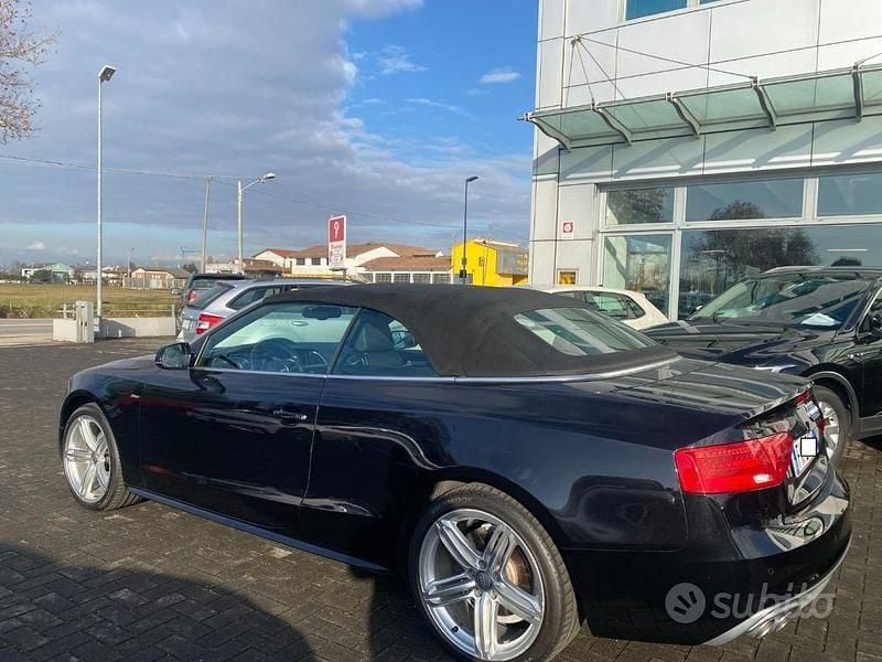 Usata Audi A5 Cabriolet Advanced 177 CV (130 kW) 2013 Nero Cabrio