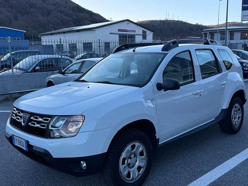 Usata Dacia Duster 109 CV (80 kW) 2014 Bianco SUV
