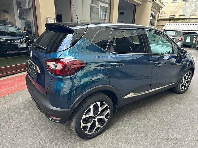 Usata Renault Captur Business 90 CV (66 kW) 2018 Blu SUV