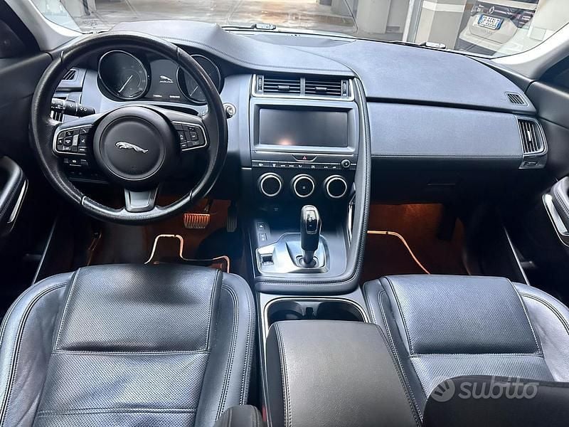 Usata Jaguar E-Pace 150 CV (110 kW) 2019 Grigio SUV
