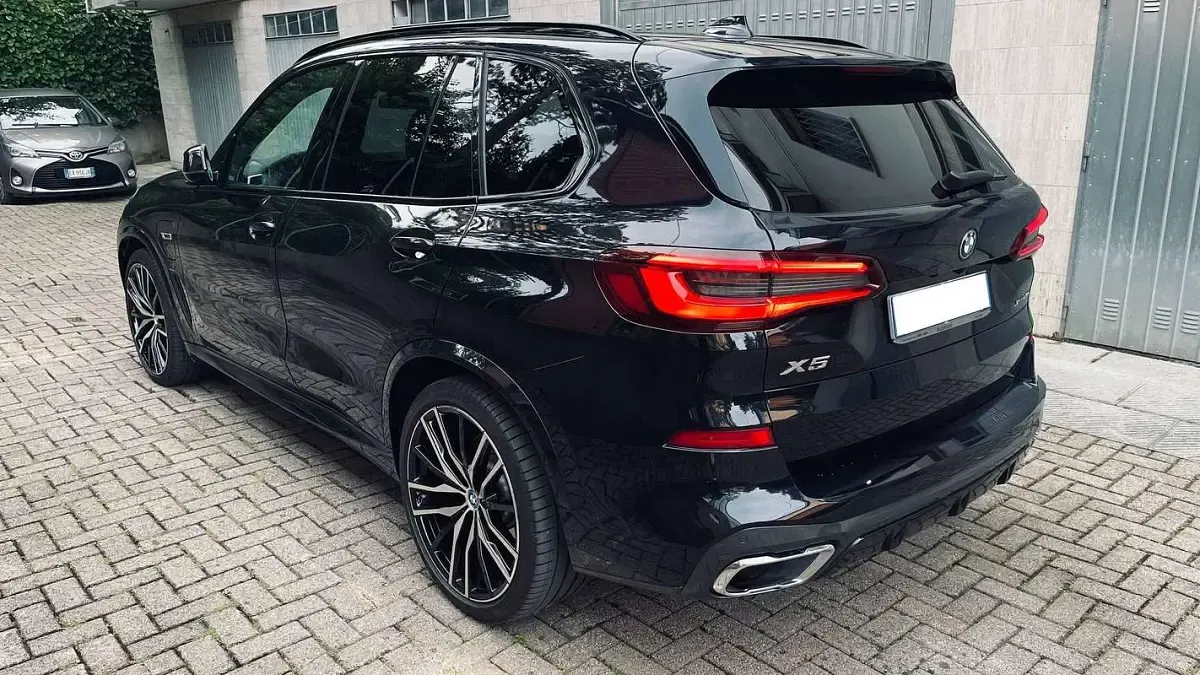 Usata BMW X5 M Sport 394 CV (289 kW) 2022 Blu/azzurro SUV