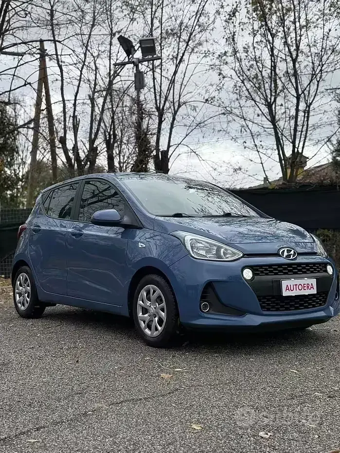 Usata Hyundai i10 Classic 67 CV (49 kW) 2018 Bluazzurro Utilitaria