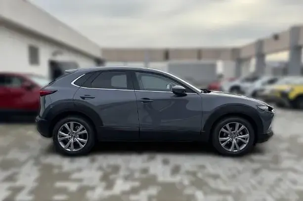 Usata Mazda CX-30 186 CV (136 kW) 2023 Deep crystal blue SUV