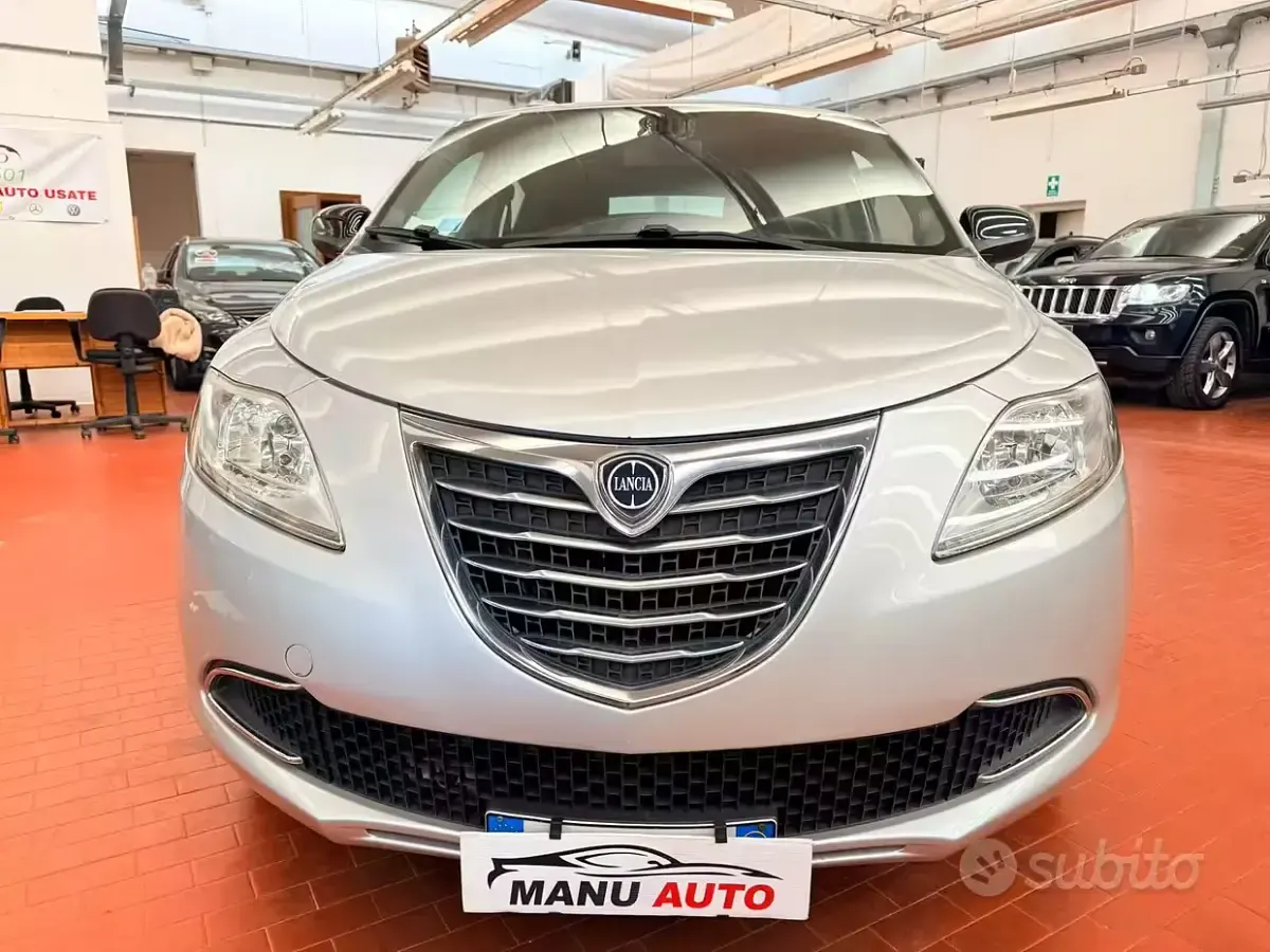Usata Lancia Ypsilon S 95 CV (69 kW) 2014 Grigio Utilitaria