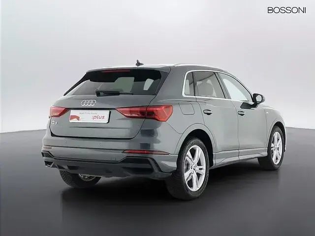 Usata Audi Q3 S-Line 150 CV (110 kW) 2024 Grigio daytona perla SUV