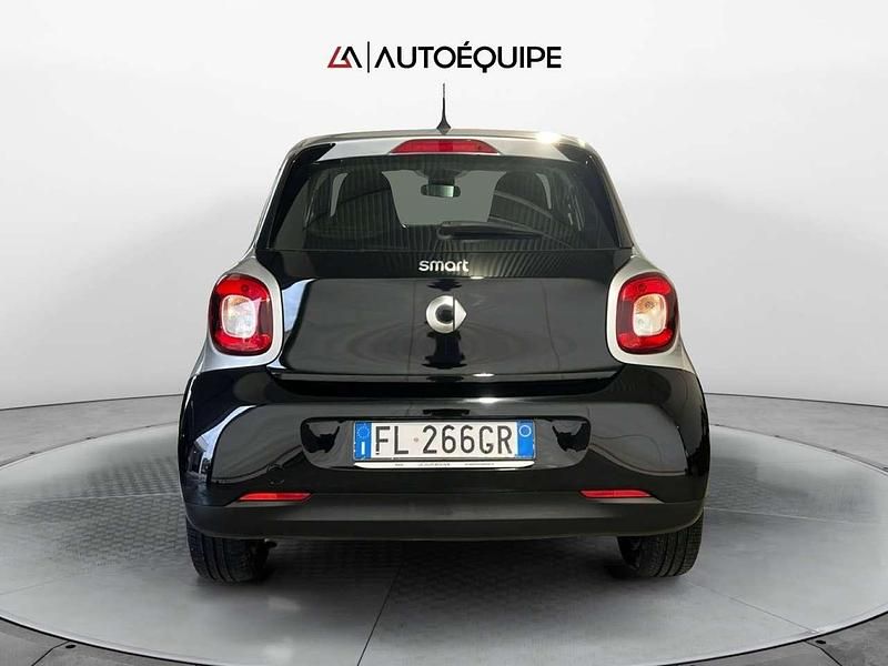 Usata Smart ForFour Passion 71 CV (52 kW) 2017 Nero Utilitaria