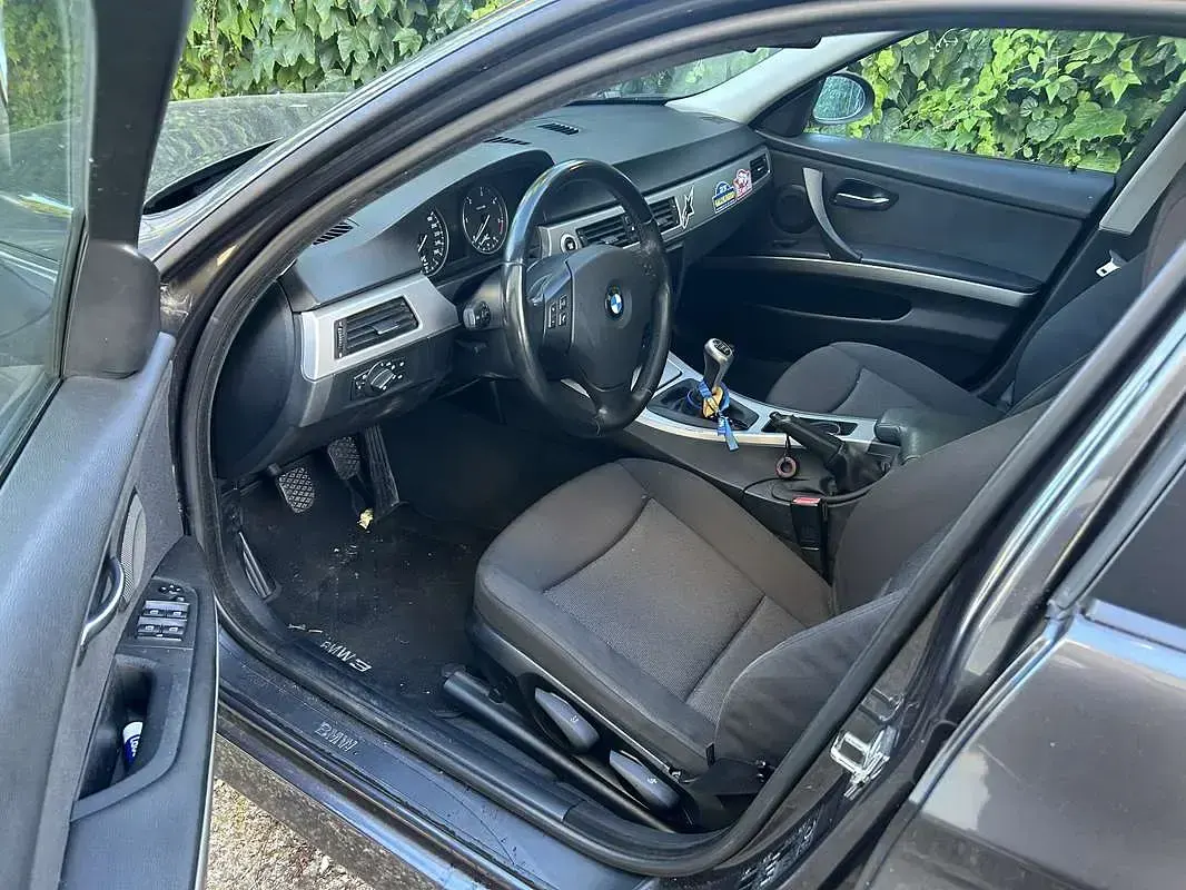 Usata BMW 320 177 CV (130 kW) 2008 Grigio Station wagon
