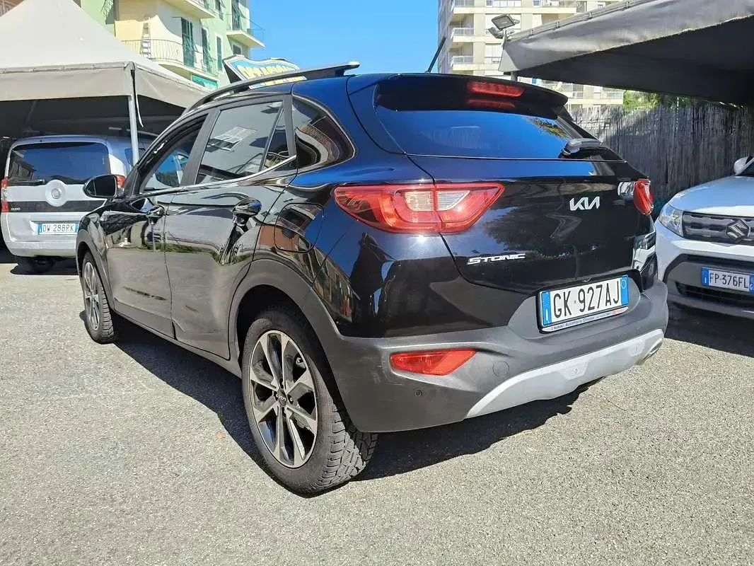 Usata Kia Stonic Style 101 CV (74 kW) 2022 SUV