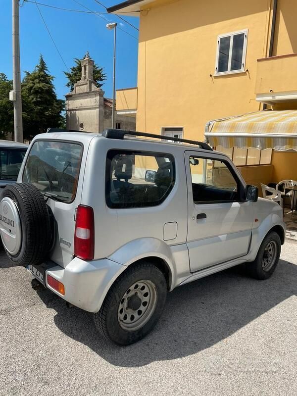 Usata Suzuki Jimny 80 CV (58 kW) 2004 SUV