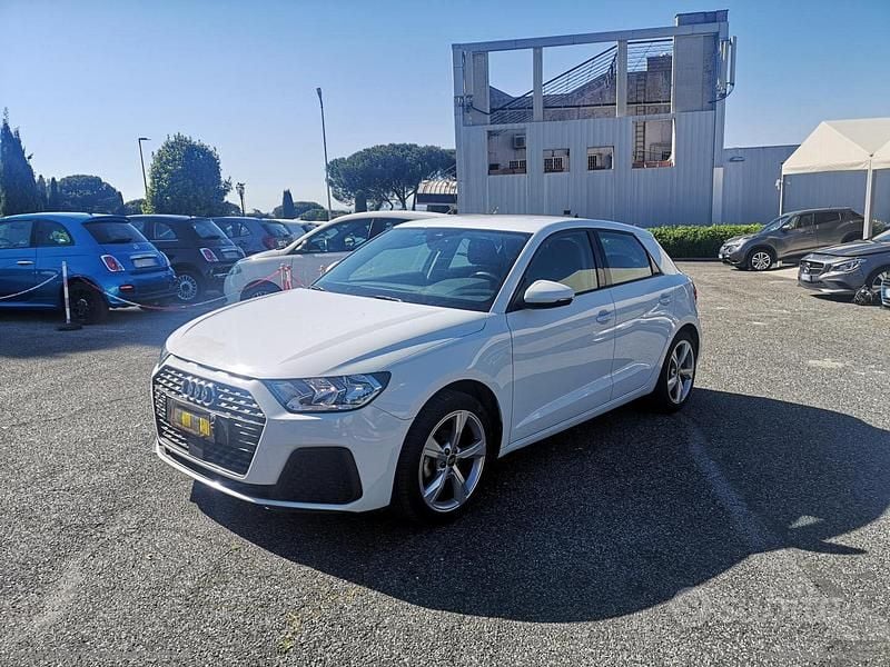 Gebraucht Audi A1 Admired 95 PS (69 kW) 2023 Weiß SUV