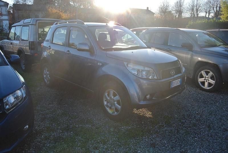 Usata Daihatsu Terios 105 CV (77 kW) 2006 Blu SUV