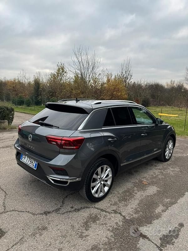 Usata VW T-Roc 2018 Grigio SUV