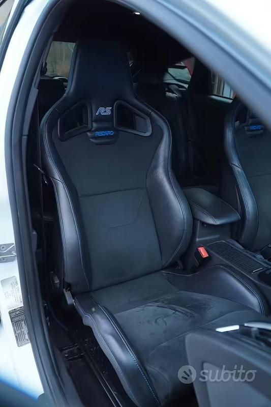 Usata Ford Focus RS 350 CV (257 kW) 2017 Bianco Berlina