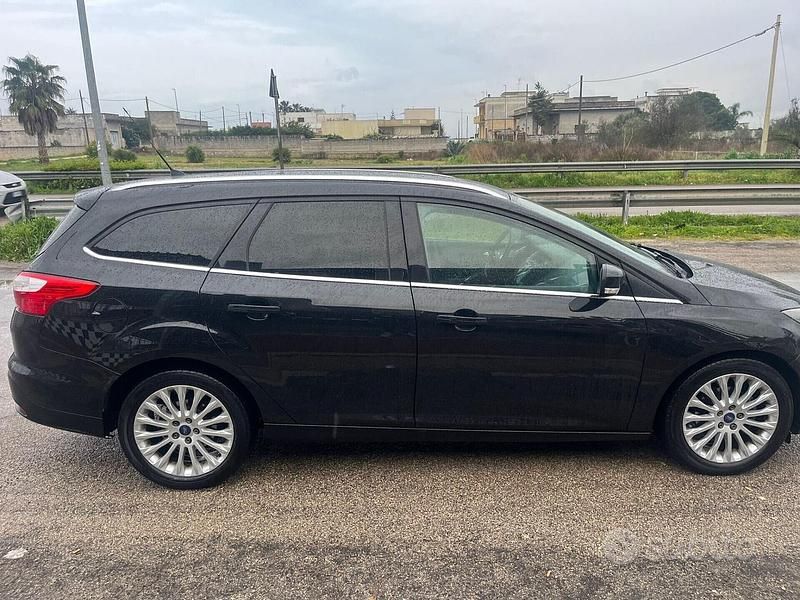 Usata Ford Focus Titanium 116 CV (85 kW) 2012 Nero Station wagon