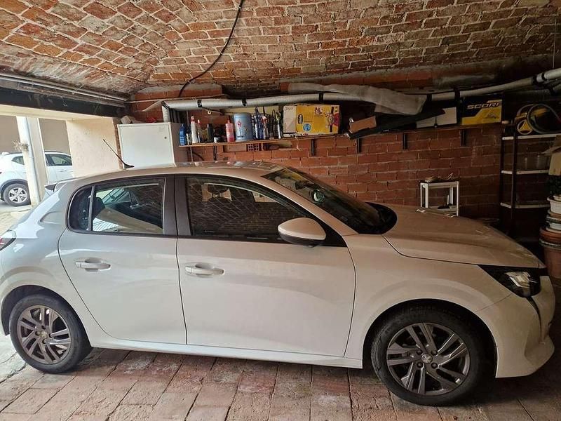 Usata Peugeot 208 Active 75 CV (55 kW) 2021 Utilitaria