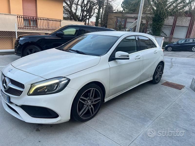 Usata Mercedes A180 Premium 109 CV (80 kW) 2016 Bianco Berlina