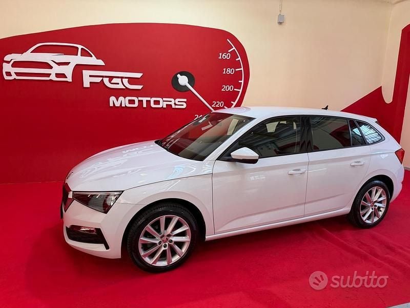 Usata Skoda Scala Style 110 CV (80 kW) 2022 Bianco Utilitaria