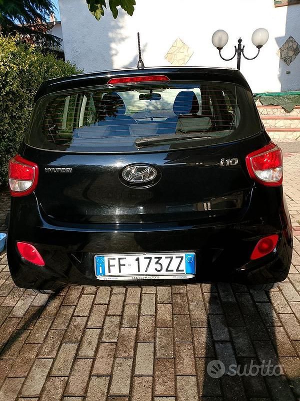 Usata Hyundai i10 69 CV (50 kW) 2017 Nero Utilitaria