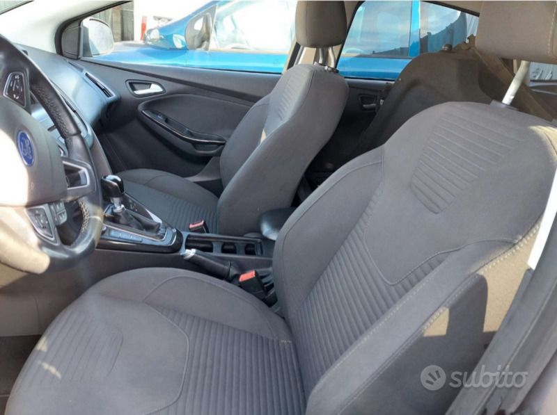 Usata Ford Focus Titanium 125 CV (91 kW) 2015 Grigio Berlina
