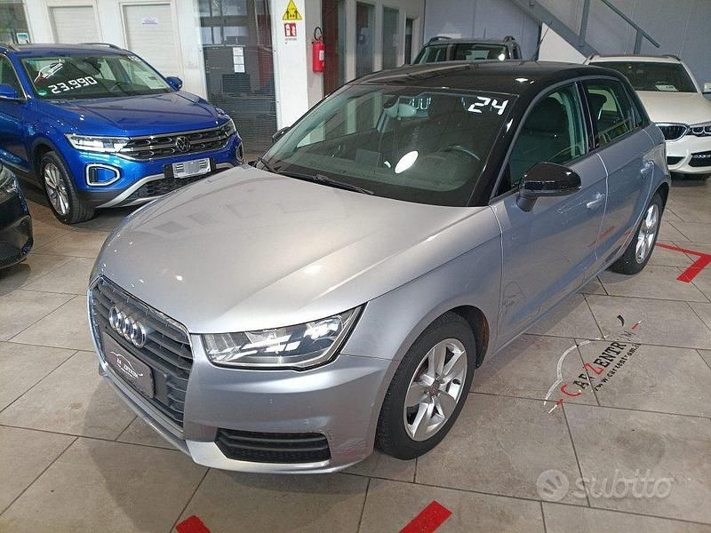 Grigio Usata 2015 Audi A1 Design Tre volumi | 10.990 € (Buon prezzo) - Immagine 1/4