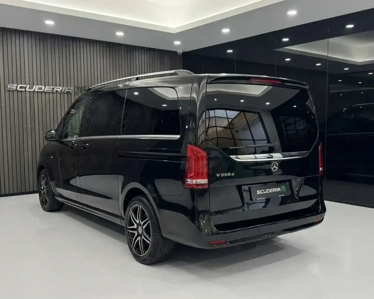 Usata Mercedes V250 Premium 190 CV (139 kW) 2021 Nero ossidiana Monovolume