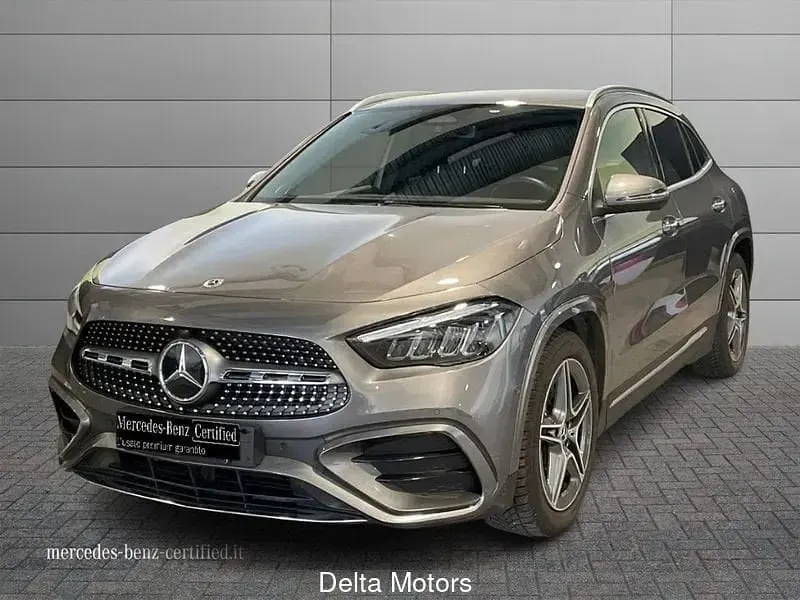 Begagnad Mercedes GLA200 Advanced Plus 150 HK (110 kW) 2024 SUV