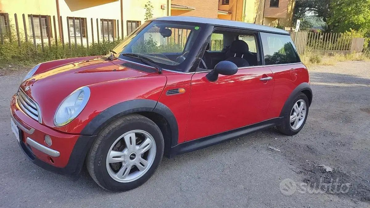 Usata Mini One D 75 CV (55 kW) 2005 Rosso Utilitaria