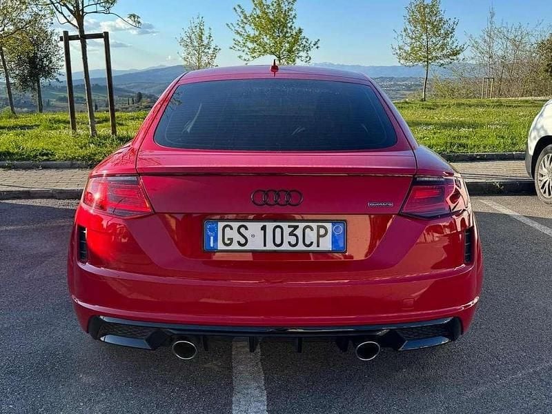 Usata Audi TT Ambiente 245 CV (180 kW) 2019 Rosso Coupé