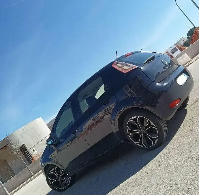Usata Fiat Punto 65 CV (47 kW) 2012 Blu Utilitaria