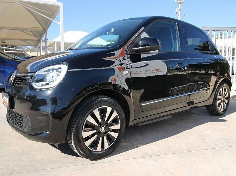 Usata Renault Twingo Techno 30 kW (42 CV) 2023 Nero Utilitaria