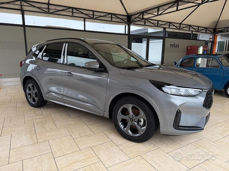 Nouvelle Ford Kuga ST-Line 180 ch (132 kW) 2025 SUV