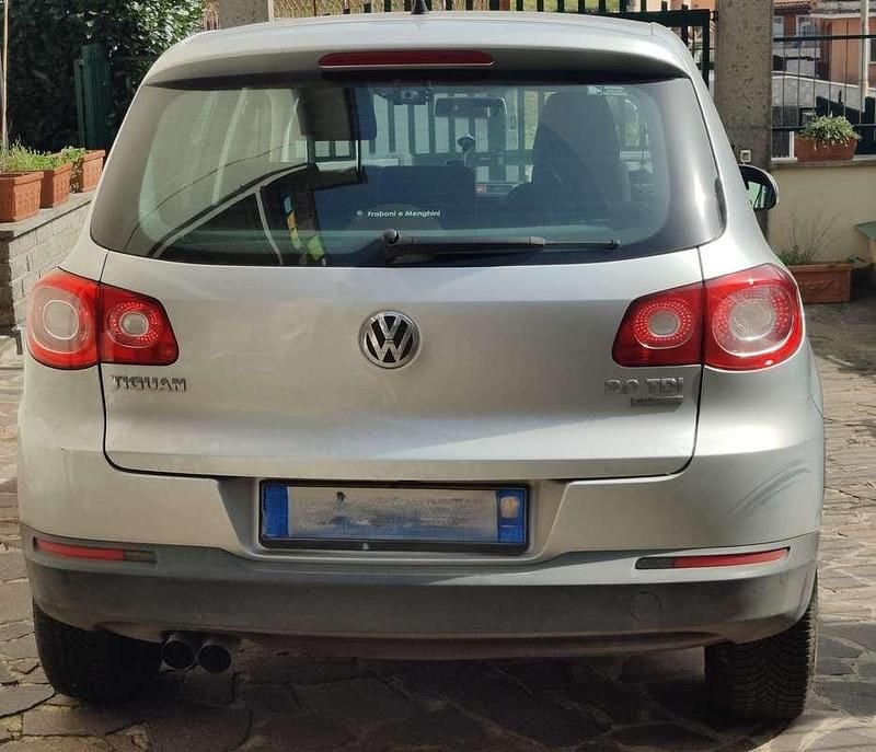 Usata VW Tiguan 140 CV (102 kW) 2011 Argento SUV