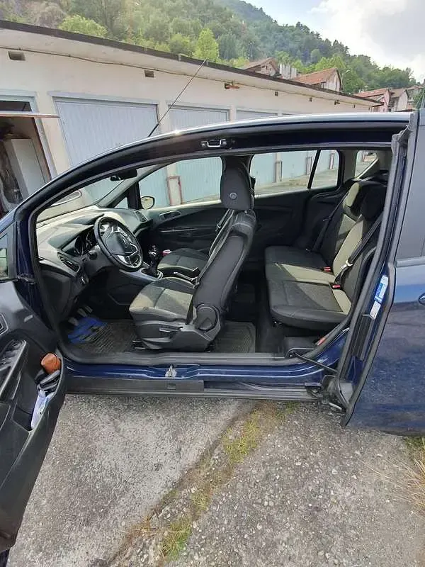Usata Ford B-MAX 87 CV (63 kW) 2016 Blu/azzurro Monovolume