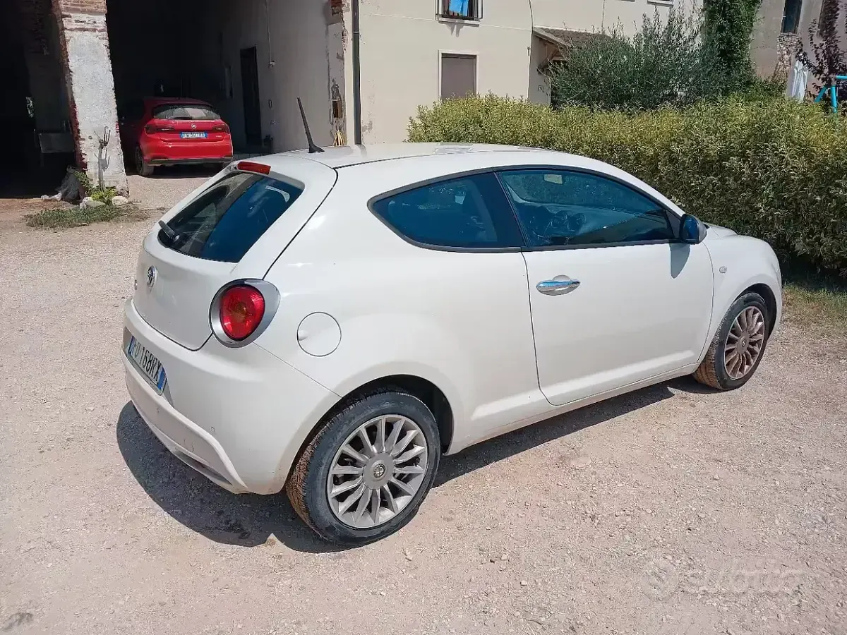 Usata Alfa Romeo MiTo 120 CV (88 kW) 2016 Bianco Utilitaria