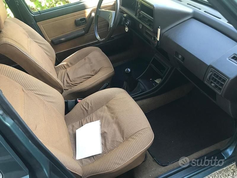 Usata VW Golf I 50 CV (36 kW) 1981 Utilitaria