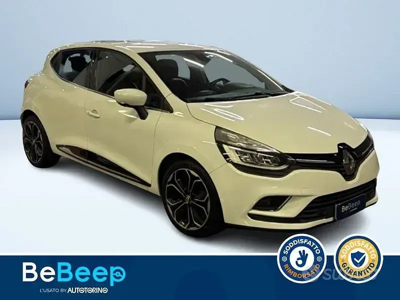 Usata Renault Clio IV Intens 75 CV (55 kW) 2017 Bianco pastello Berlina